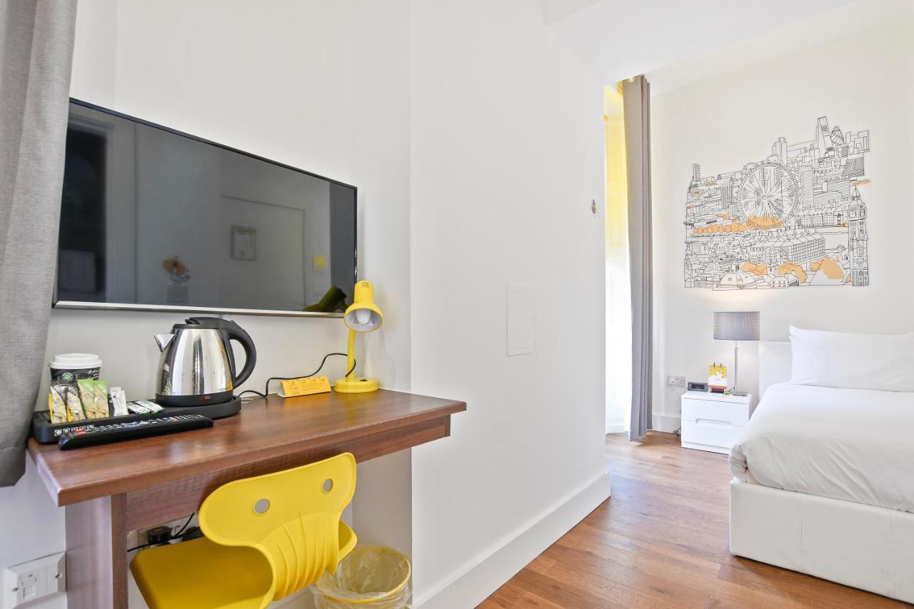 Titiwangsa One Accomodation At Paddington ลอนดอน ภายนอก รูปภาพ